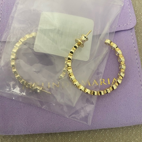 Baroness 1.25" Hoops Gold - Picture 6 of 7